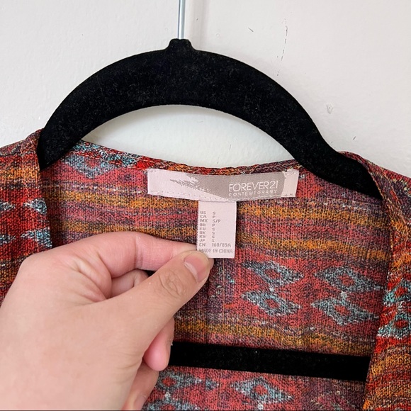 🖤 Forever 21 Tribal Cardigan - Picture 4 of 8